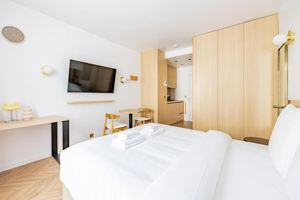 Appartement 154 Luxueuse-etienne Marcel-chatelet-paris 3 Parijs