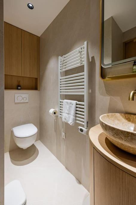 Appartement 154 Luxueuse-etienne Marcel-chatelet-paris 3